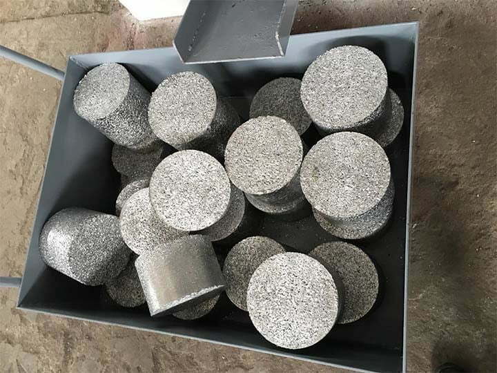 Presse à briquettes pour copeaux métalliques