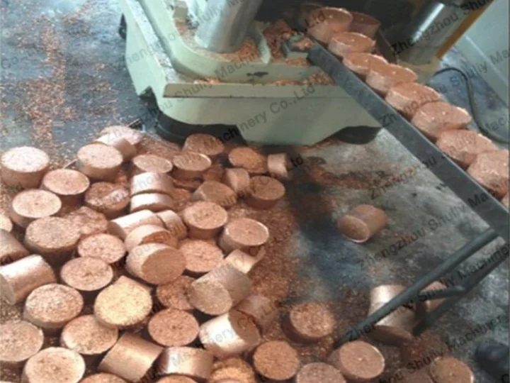 Scrap Metal Chips Briquette Press Machine | Metal Crumbs Briquette Machine 3 Copper metal chips briquetting machine