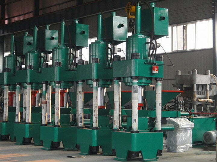 Scrap metal chips briquetting machine