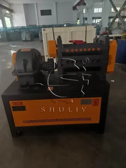 Steel bar straightener machine