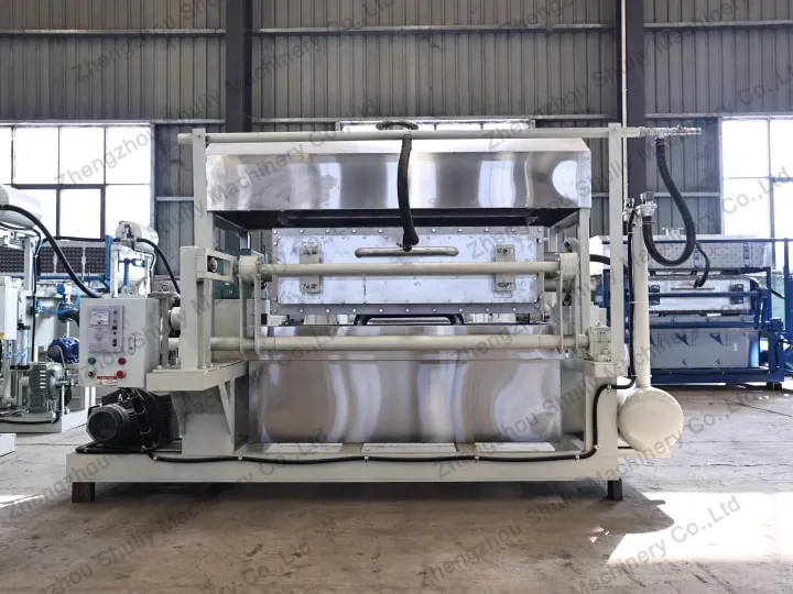 Egg tray forming machine