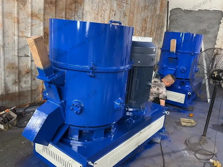 Plastic Agglomerator Machine 2 Plastic densifier machine