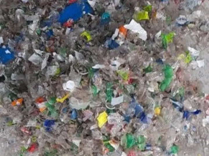 Plastic flakes before washing
